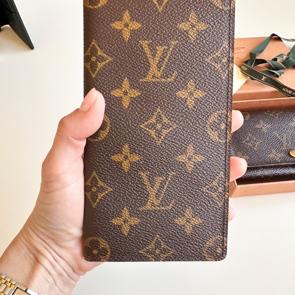 Louis Vuitton Monogran Checkbook Holder Case Wallet - Picture 2 of 8